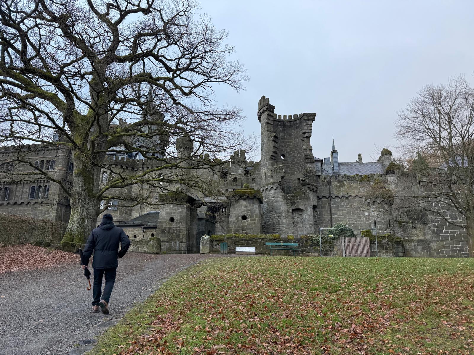 IMG-20251210-WA0006 Löwenburg Kassel – Führung im Rahmen der FINK Weihnachtsfeier 2024